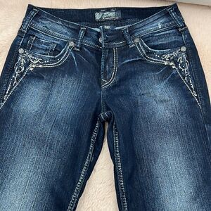 Silver size 26 Suki dark denim altered jeans